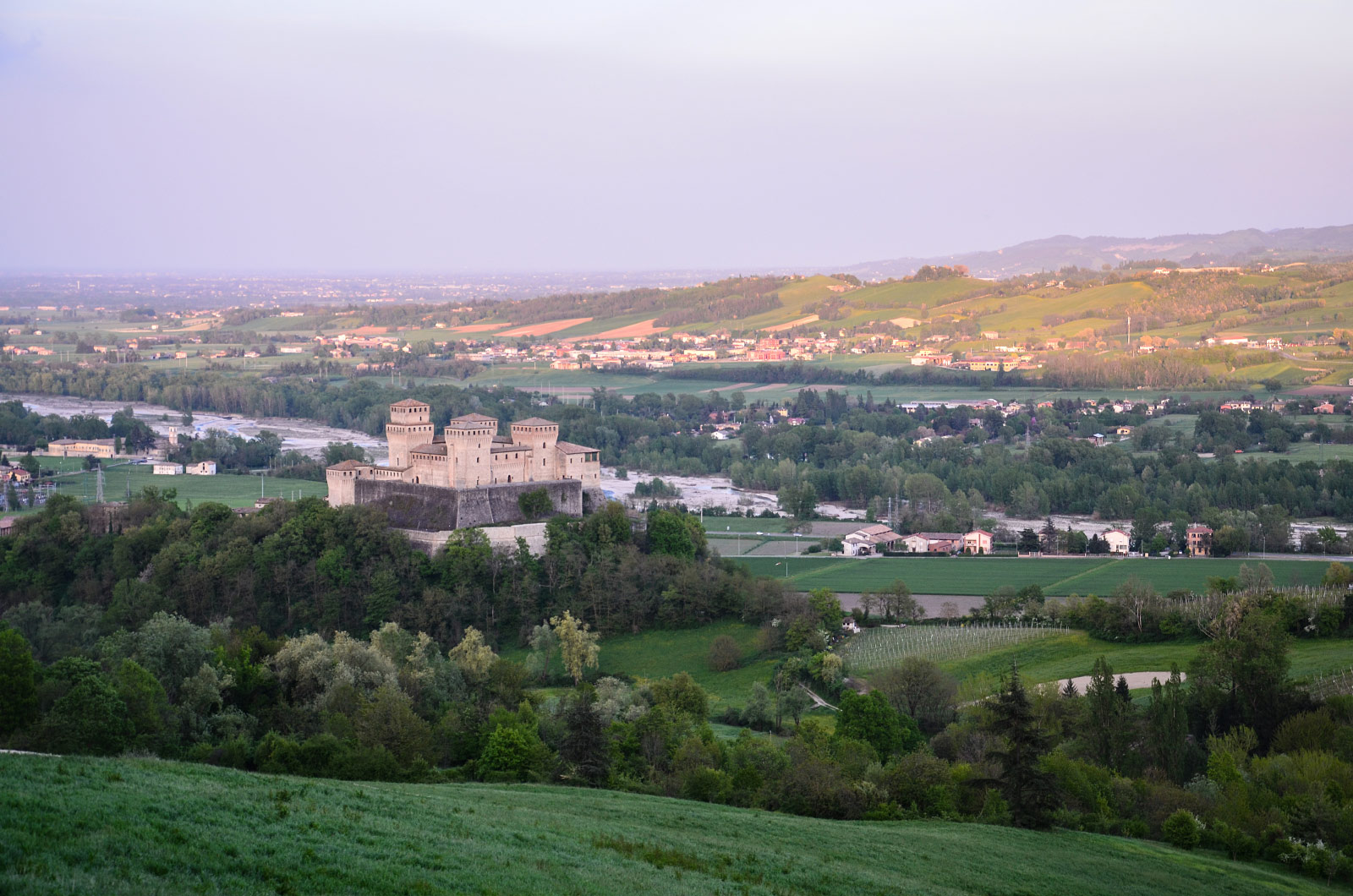 Torrechiara (Photo license: CC BY-NC-SA 2.0)